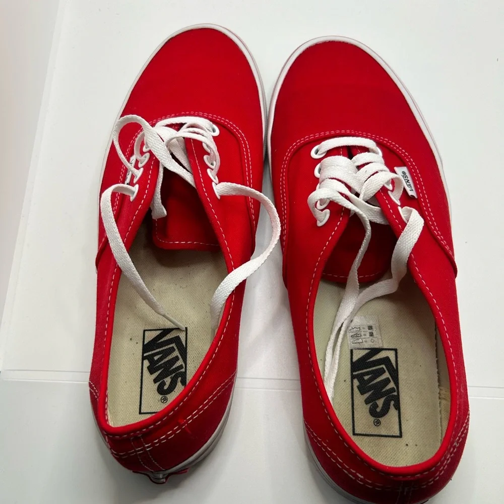 Vans - Picture 3 of 8